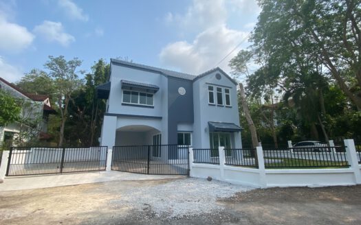 บ้านเดี่ยว 2 ชั้น หลังใหญ่ เนินพระ ใจกลางระยอง