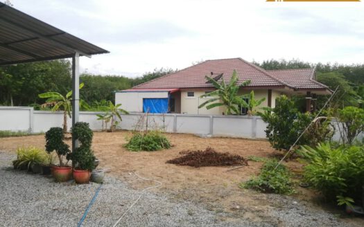 บ้านเดี่ยว สภาพใหม่มาก เนื้อที่เยอะ หนองละลอก บ้านค่าย ระยอง