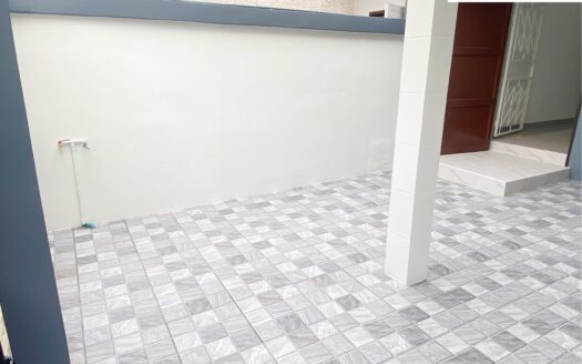 ทาวเฮ้าส์ 2 ชั้น ตกแต่งสวยพร้อมอยู่ ใกล้สี่แยกเกาะกลอย ใจกลางระยอง